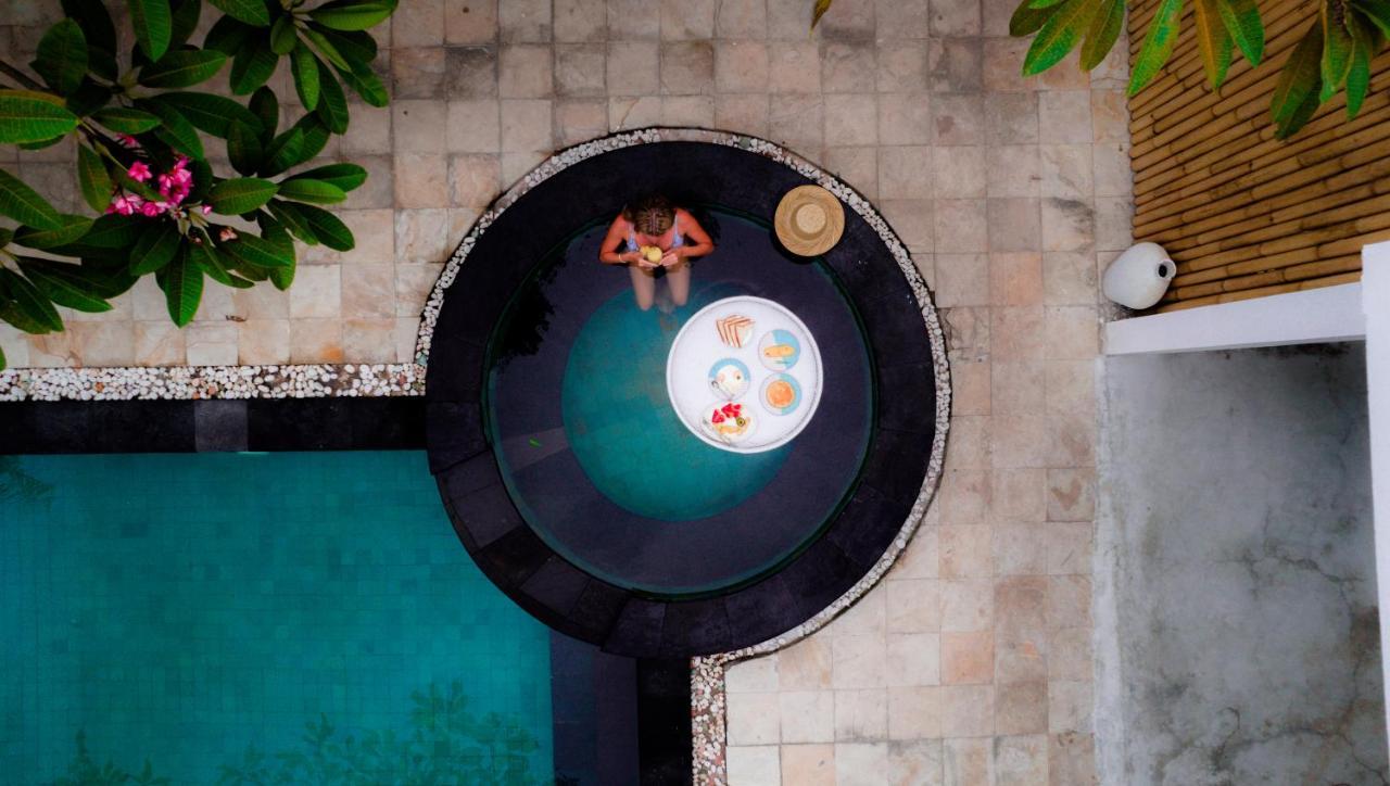 Villa Menorca ギリ・トラワンガン エクステリア 写真